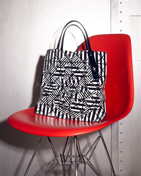 issey miyake bag japan website